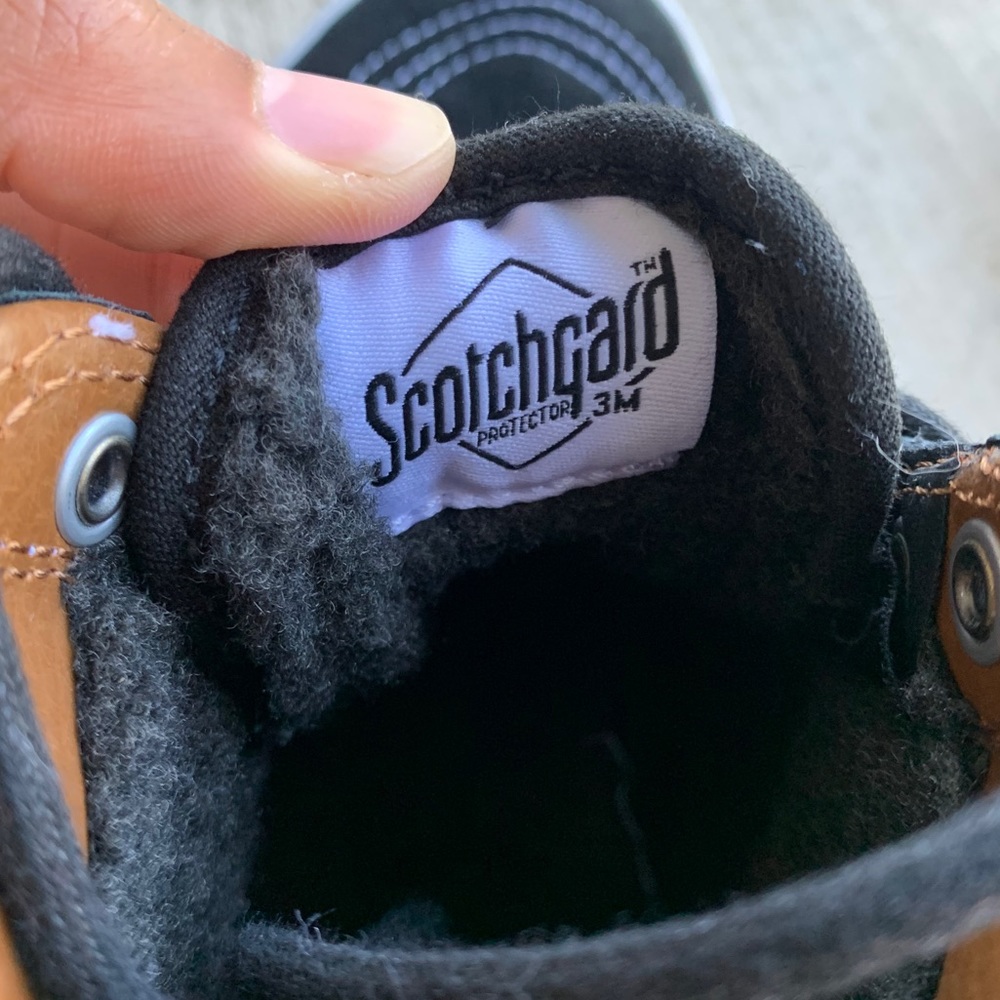 ❌❌❌SOLD❌❌❌Unisex Vans SK8 HI MTE Sneakers - Picture 6 of 6